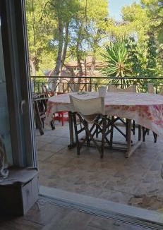 Agios Stefanos Apartment | Agios Stefanos TwoStory Maisonette