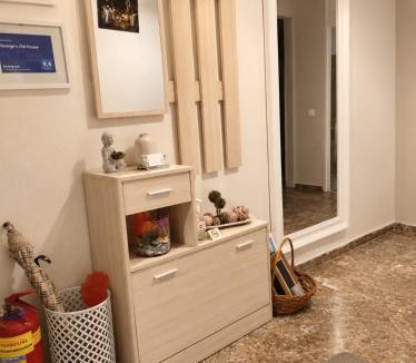 Ampelokipoi-Menemeni Apartment | George's Old House