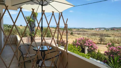 Paralia Dionysiou Apartment | The Peaceful Villa