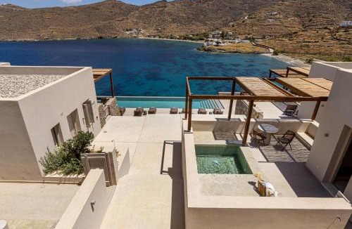 Kithnos Hotel | Yfes