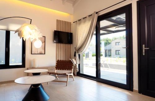Olymbiaki Akti Villa | Ammos Luxury Pool Villas
