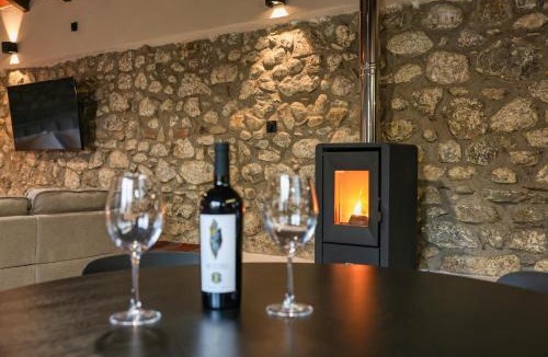 Kastraki Apartment | Hermitage Suite