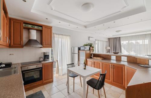 Kalamata Marina Apartment | Marine Luxury Apartment Kalamata