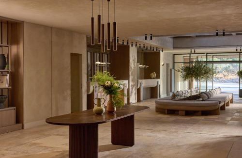 Pefki Resort | Ella Rocrita