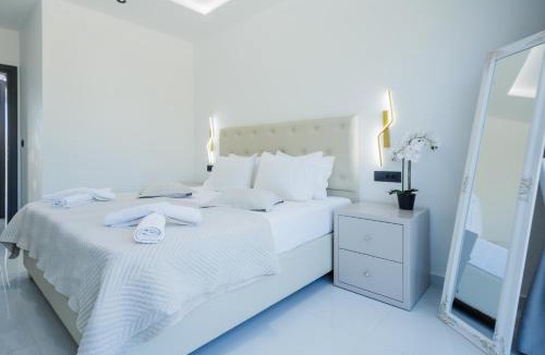 Agios Sostis Villa | Villa Maria Cameo