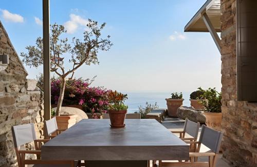 Tinos Hotel | Aeolis Tinos Suites