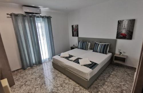 Adamas Apartment | Venus De Milo
