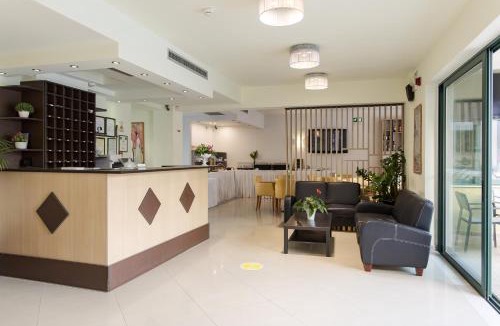Daratsos Apartment | Athina Beach Hotel