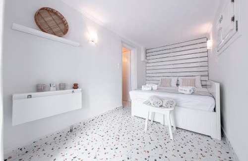 Firostefani Apartment | Villa Ilias