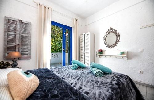 Skala Fourkas House | House by the sea