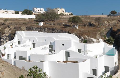 Messaria Apartment | Drops Cave Houses