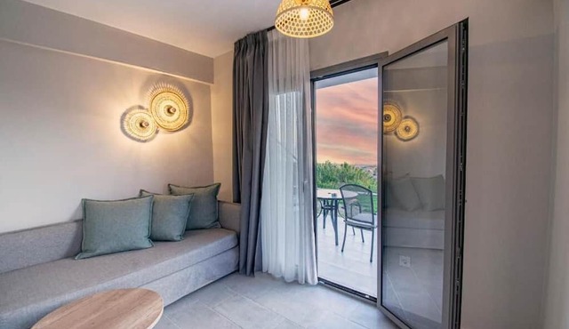 HERACLEA SUITES