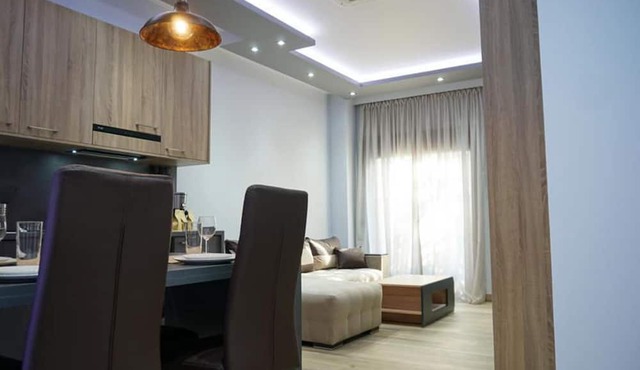 1 Bed Apartment - Sleeps 4 - Parking, Wifi