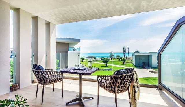 Ammoa Luxury Hotel & Spa Resort