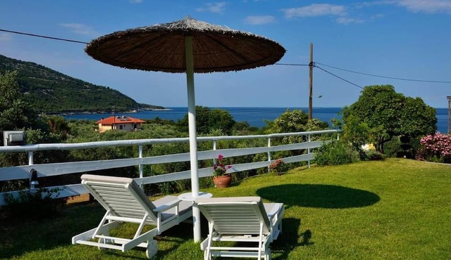 Aura Guesthouse B&B