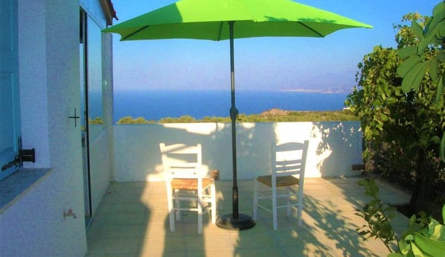 Kefalas nr Almyrida sea View Cottage