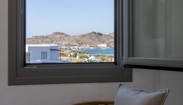 Kymo Luxury Suites Paros