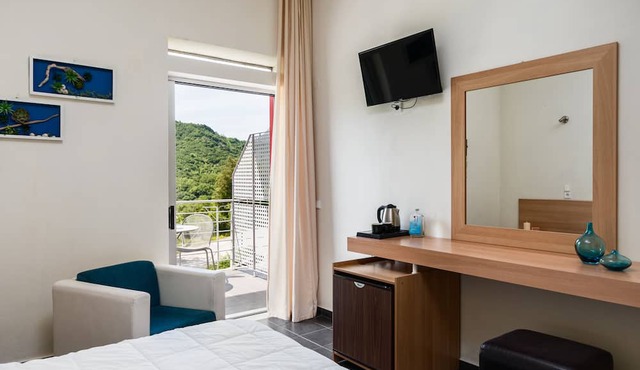 Gefiri Plakas Hotel