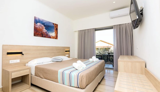 Passas Mare Apartments & Studios