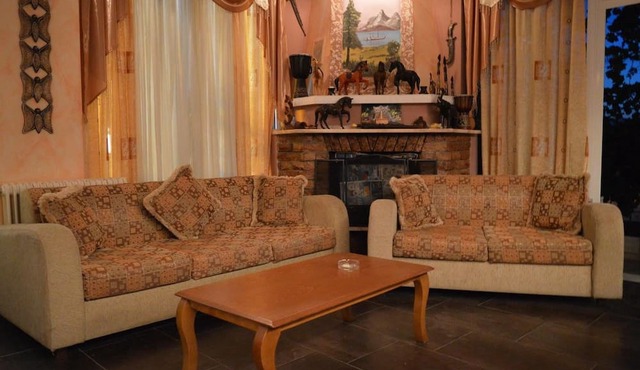 Artemis Hotel
