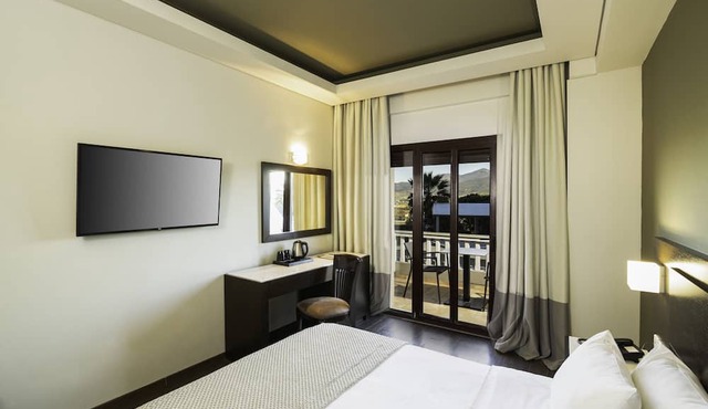 Heaven Hotel