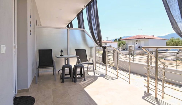 Aigli Garden Retreat, Cozy Escape Close to the Sea