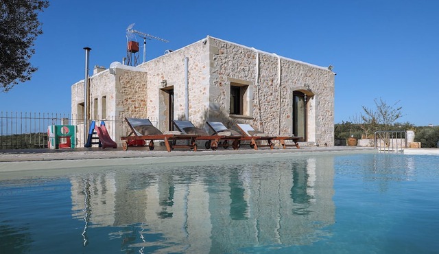 Heliopetra Lux Villa with private Pool