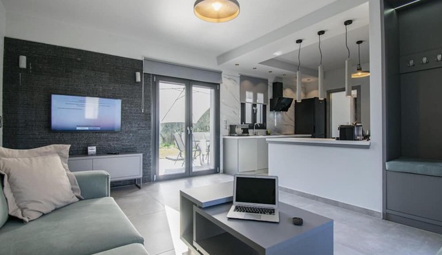 Theasea Villa Cooling Heated Floor