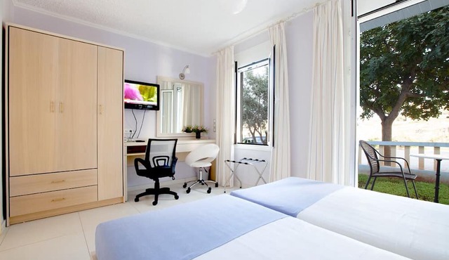 Giorgi's Blue Apartments