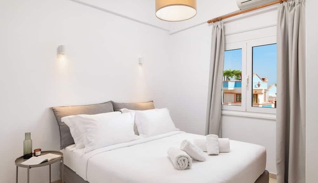 Thelesi Apartments