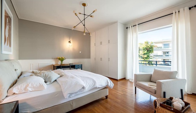 Elegant 3 dbrm apt iin the Heart of Glyfada
