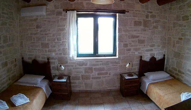 Stratos Villas