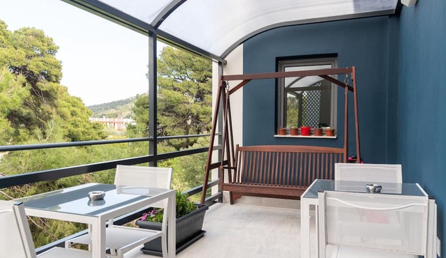 CHROMA Lodge Pikermi