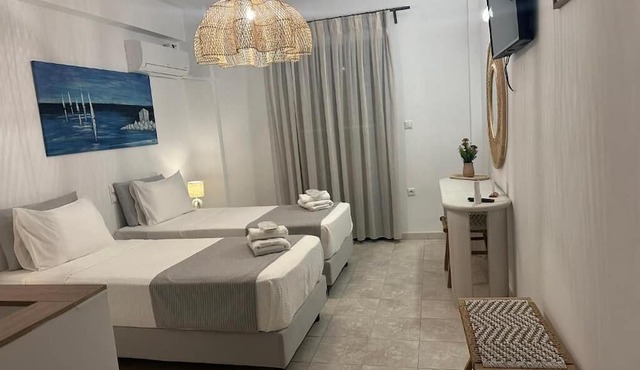 DEDES APARTMENTS