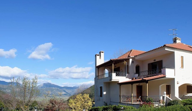 Villa Mainalo - House near the Forest & Ski resort