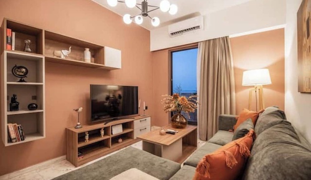 Apartment with sea view 10 minutes from the beach, old town, city