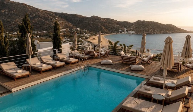 Far Out Hotel & Spa