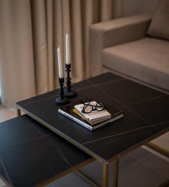 ΛΑΚΩΝΙΖΕΙΝ Luxury Suites
