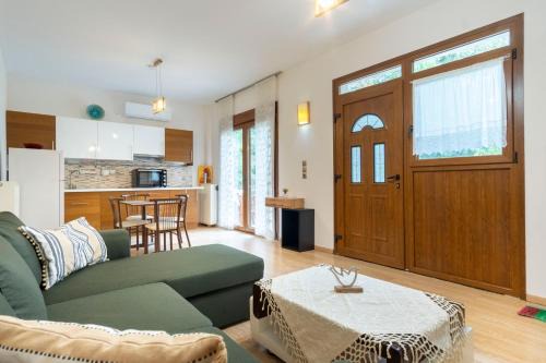 Elena's Apartment in Therma Samothrace