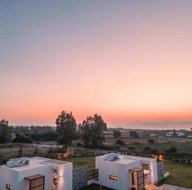 Aphrodite Luxury Villas & Suites-Private Heated Pool & Jacuzzi