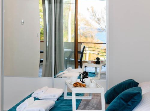 Xenios Dias Luxury Apartments With Sea View